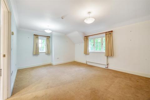 2 bedroom flat for sale, Gatchell Oaks