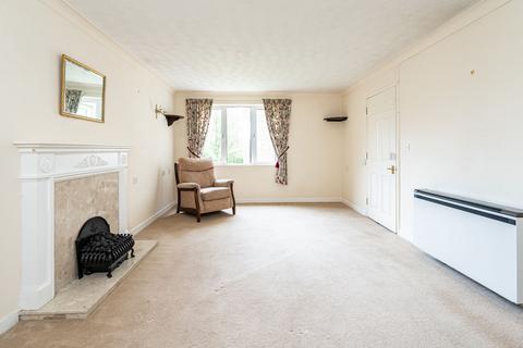 2 bedroom retirement property for sale, St. Marys Mead, Witney OX28