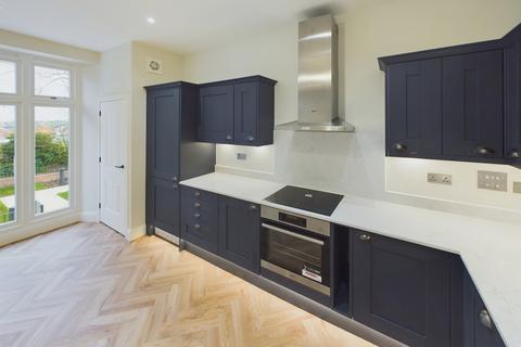 2 bedroom flat for sale, Flat 2 Richmond House, Richmond Grove, Exeter