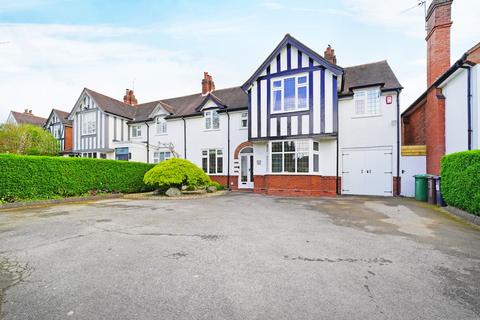 4 bedroom semi-detached house for sale, Warwick Road, Solihull, B91
