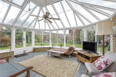 3 Bond Street, Englefield Green, Egham, TW20 0PG