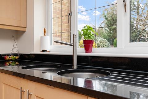2 West View, Ashtead, KT21 2JD