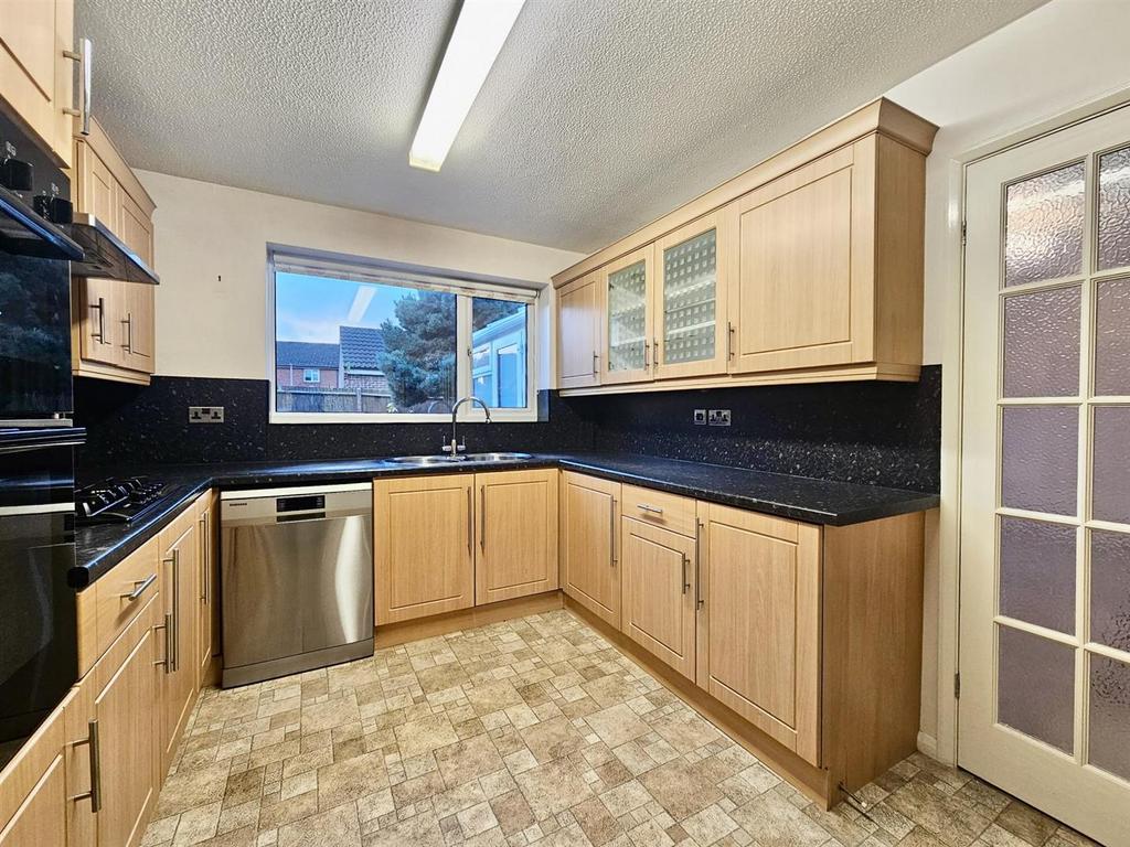 Fitted Kitchen