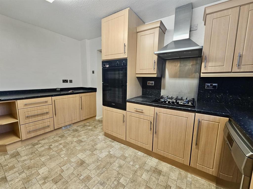 Fitted Kitchen