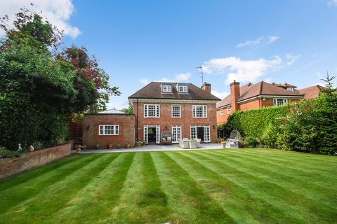 5 bedroom detached house for sale, Ellwood Road, Beaconsfield, HP9