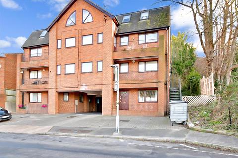 1 bedroom apartment to rent, Beacon Road Chatham ME5
