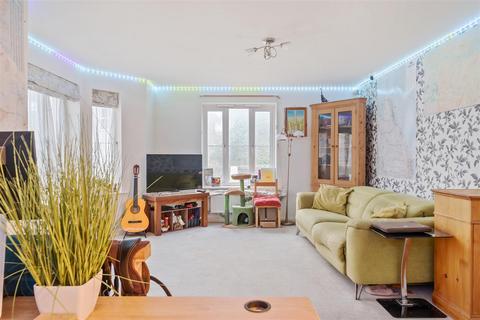 2 bedroom flat for sale, Morse Road