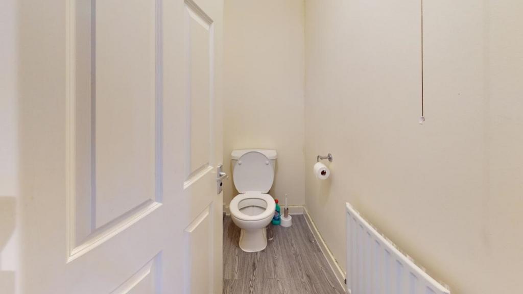 Flat-2-55-Alfreton-Road-Bathroom