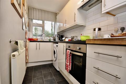 34 Ryburn Close, Taunton, TA1 2RH