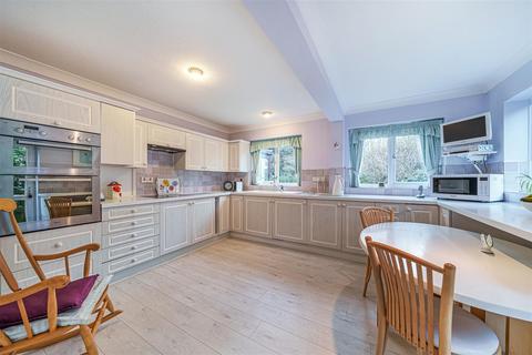 5 bedroom detached house for sale, Batts Park, Taunton