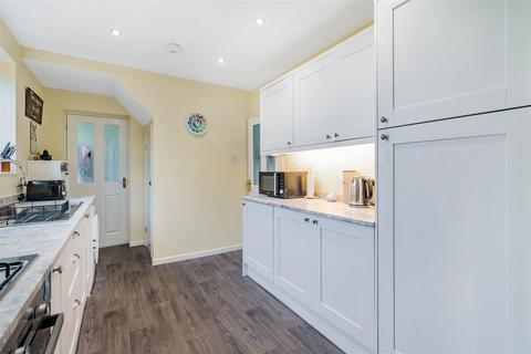 39 Bloomfield Close, Taunton, TA1 2EN