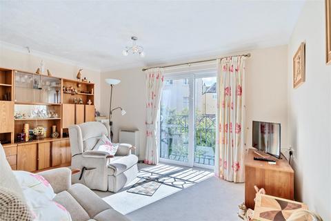 2 bedroom flat for sale, Tower Street