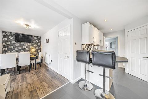 1 School Road, Monkton Heathfield, Taunton, TA2 8PB