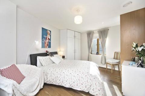 2 bedroom apartment to rent, Drayton Green Road, London, UK, W13