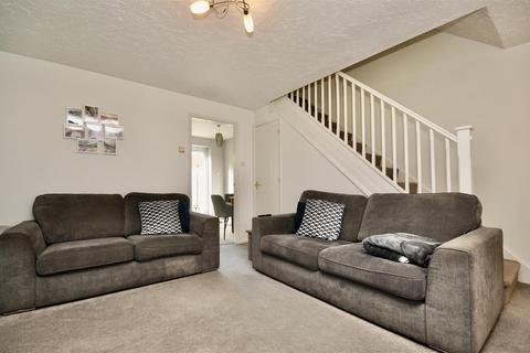 21 Compton Close, Taunton, TA2 7UD