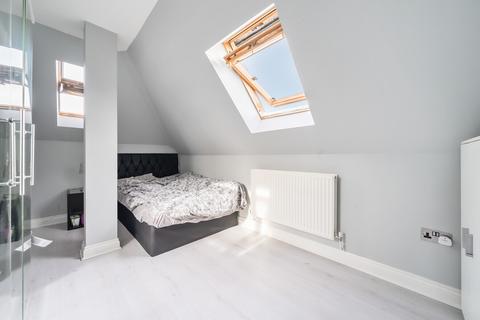 1a Bicknell Road, Frimley, Camberley, GU16 8SZ