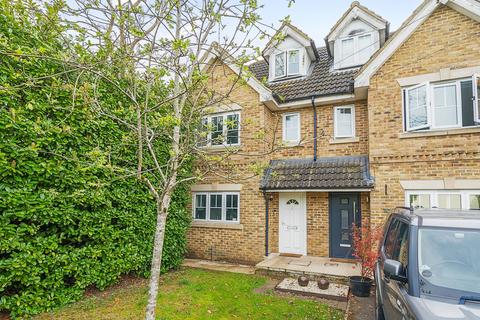 1a Bicknell Road, Frimley, Camberley, GU16 8SZ