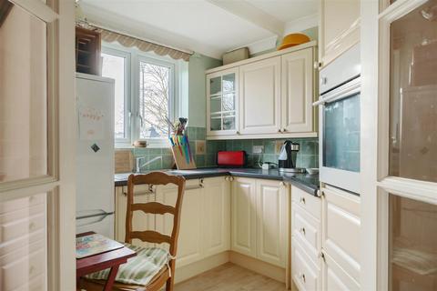 1 bedroom retirement property for sale, Dellers Wharf
