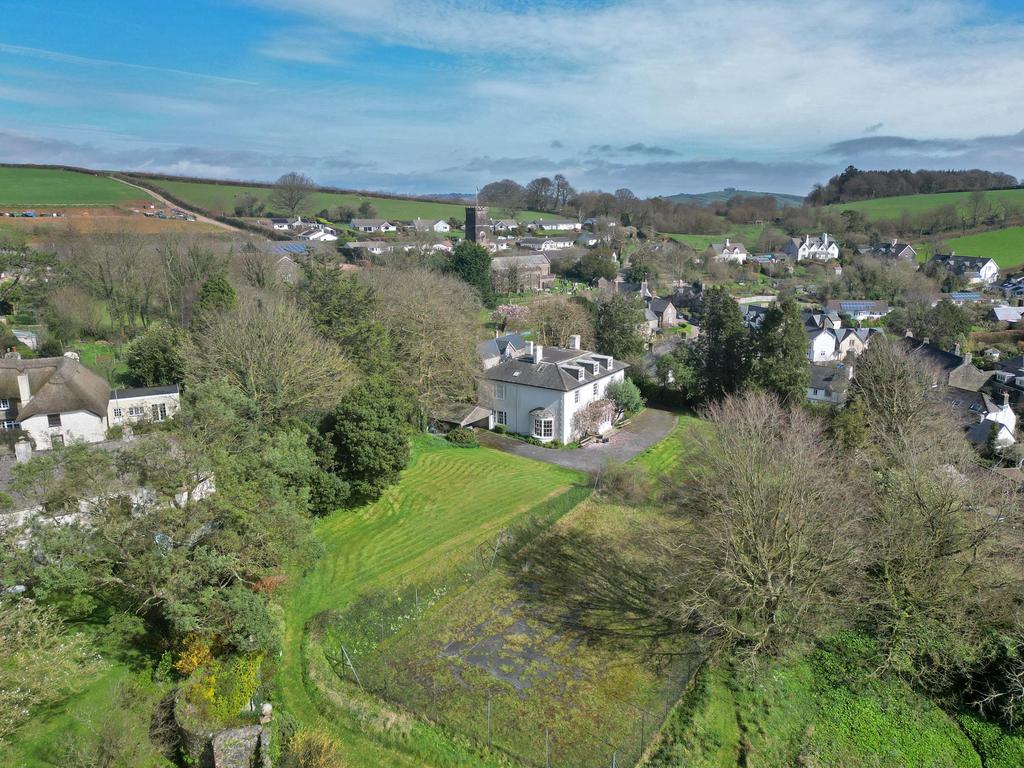 Ashprington, Totnes, Devon, TQ9 6 bed detached house for sale £1,500,000