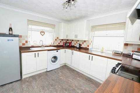 2 bedroom bungalow for sale, Clacton-on-Sea CO16