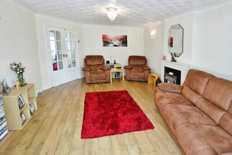 2 bedroom bungalow for sale, Clacton-on-Sea CO16