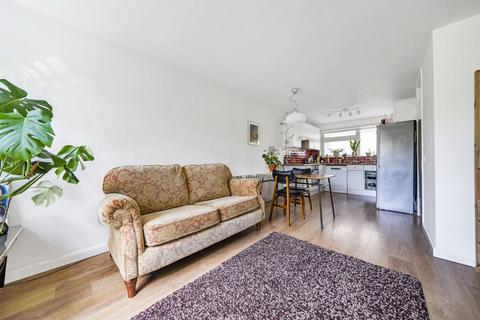 1 bedroom apartment for sale, Chislet Close, Beckenham