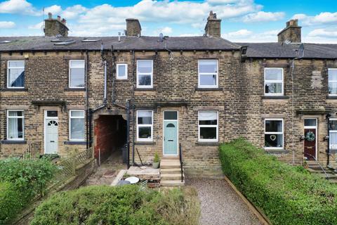 2 bedroom terraced house for sale, South View, Yeadon, Leeds, West Yorkshire, LS19