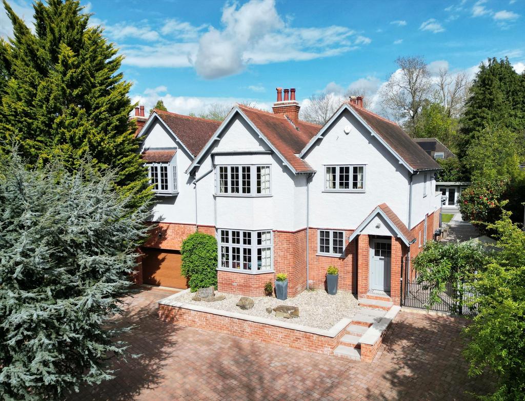 Cirencester Road, Charlton Kings, Cheltenham, Gloucestershire, GL53 5