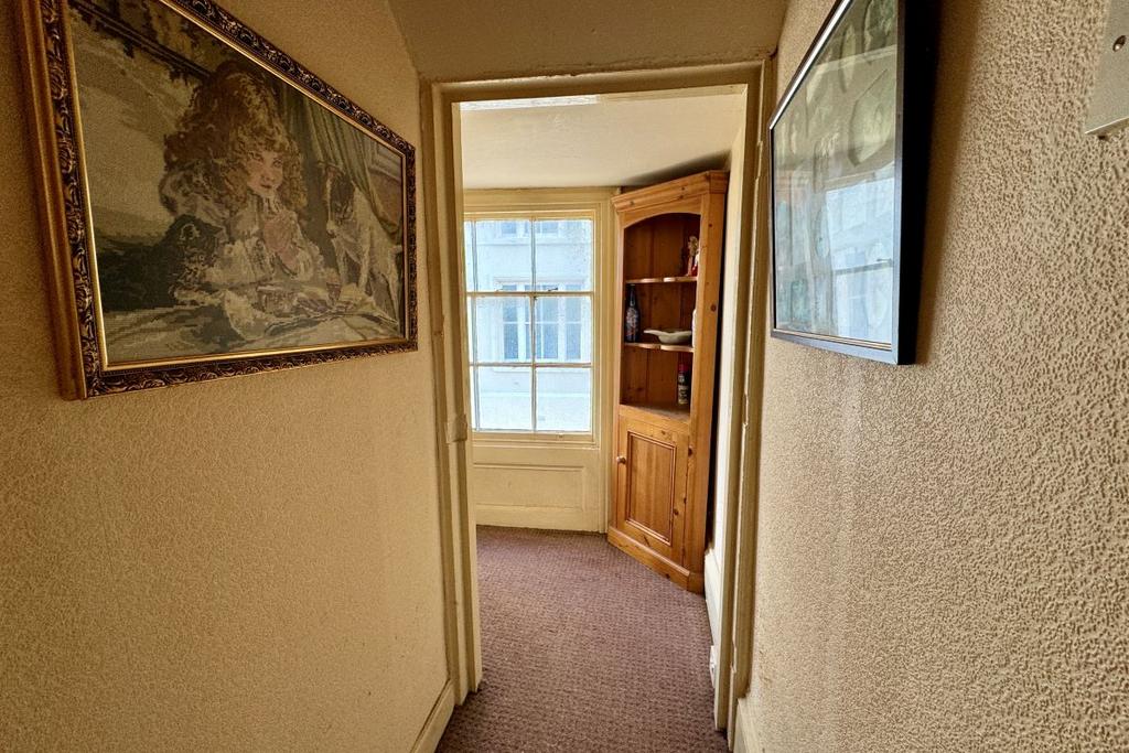 Flat 1