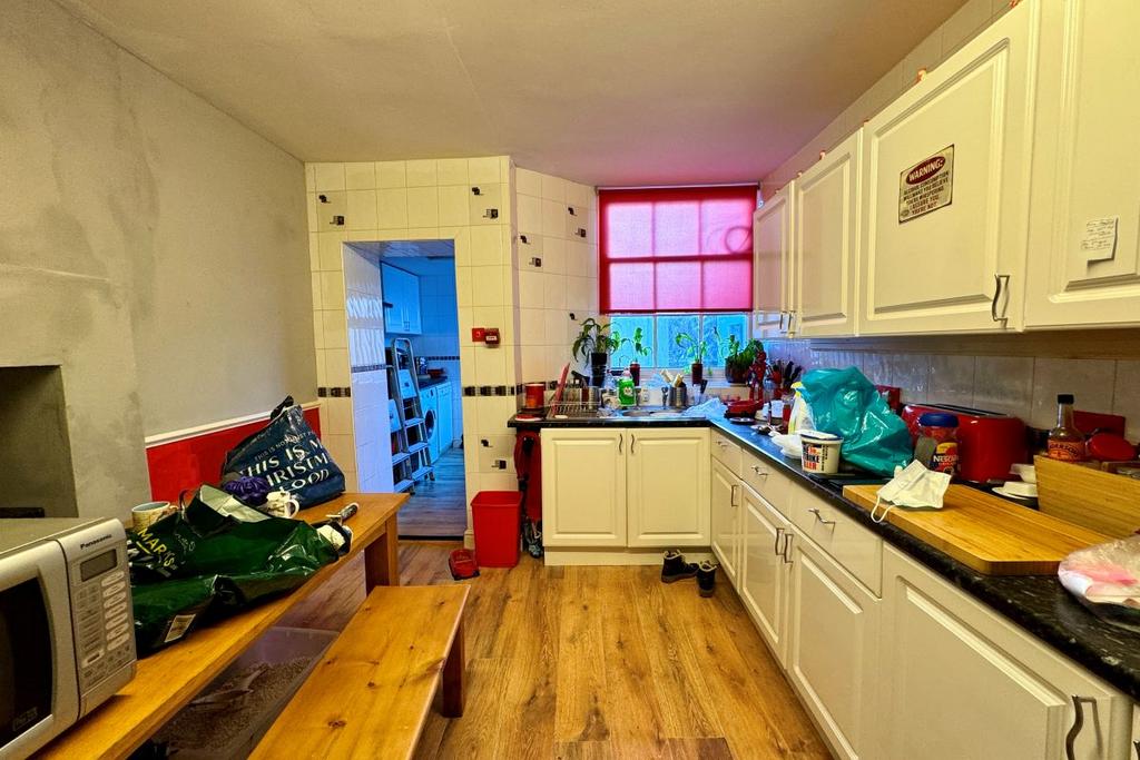 Flat 1