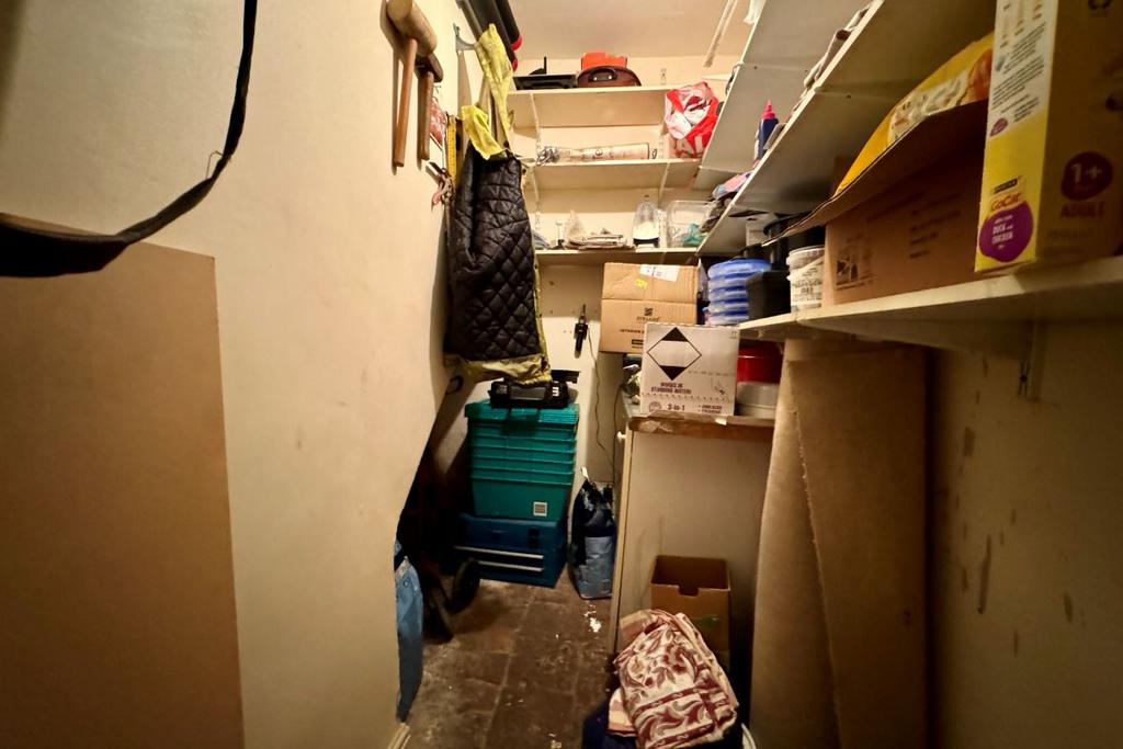 Flat 1