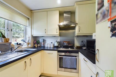 2 bedroom end of terrace house to rent, Hedingham Mews, All Saints Avenue, Maidenhead, Berkshire, SL6
