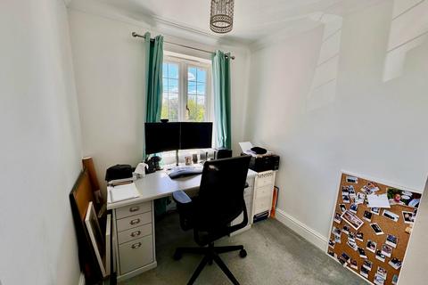 3 Anchor Close, Normandy, Guildford, GU3 2BT