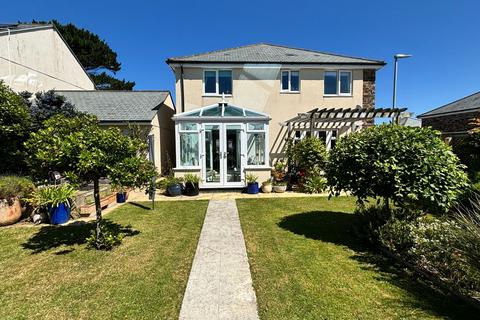25 Park Kres, St Agnes, TR5 0AL