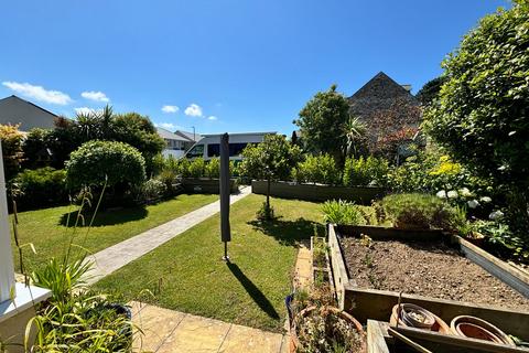 25 Park Kres, St Agnes, TR5 0AL