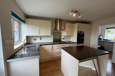 4 bedroom end of terrace house to rent, Well Yard, Kingsthorpe Village, Northampton NN2 6QX
