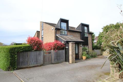 4 bedroom detached house for sale, Turners Avenue, Tenterden TN30