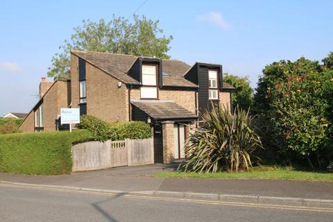 4 bedroom detached house for sale, Turners Avenue, Tenterden TN30