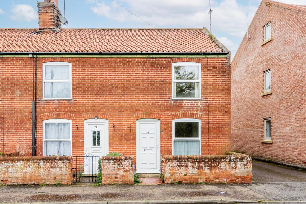 The Staithe, Stalham 2 bed end of terrace house for sale £150,000