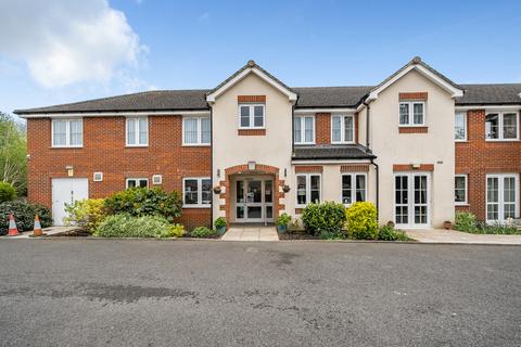 1 bedroom retirement property for sale, Pheasant Court, Holtsmere Close, Watford WD25 9AF