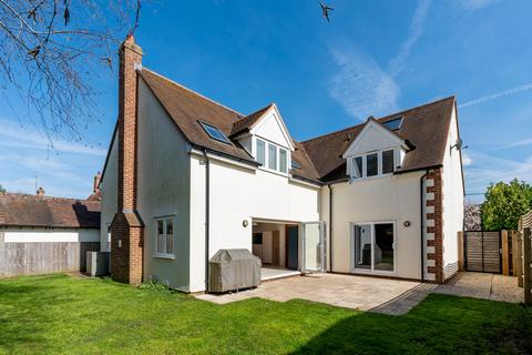6 bedroom detached house for sale, The Gables, The Avenue, Worminghall, Aylesbury, HP18 9LE