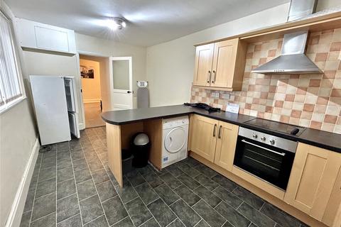 3 bedroom end of terrace house to rent, China Street, Llanidloes, Powys, SY18