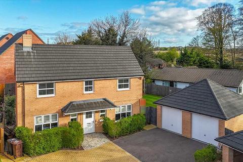 4 bedroom detached house for sale, Draper Close, Andover