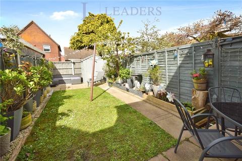 2 bedroom semi-detached house for sale, Weymouth Close, Clacton-on-Sea