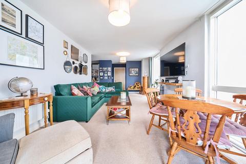 2 bedroom apartment for sale, Ealing Road, Brentford, Middlesex