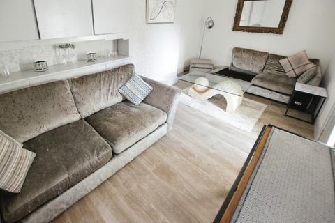 4 bedroom house share to rent, Welburn Grove, Leeds LS16