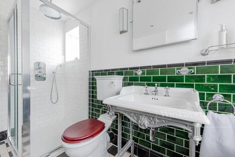 87 Kilravock Street, London, W10 4HY