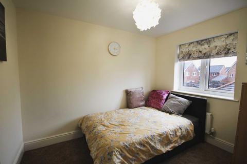 3 bedroom end of terrace house to rent, Eagle Way, Bracknell RG12