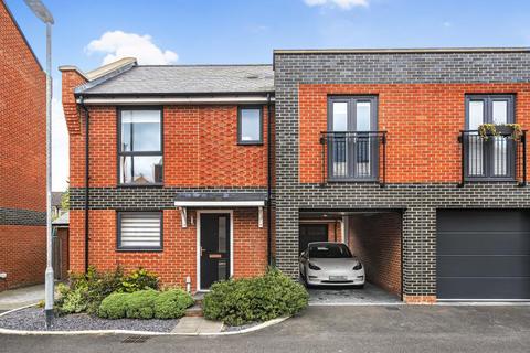 57 Nightingale Way, Reading, RG30 1FF