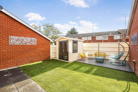 57 Nightingale Way, Reading, RG30 1FF